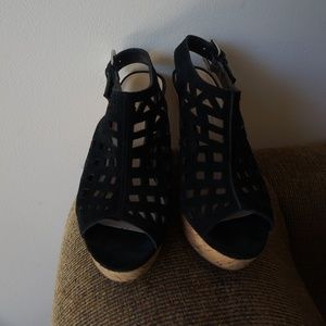 Black Wedges